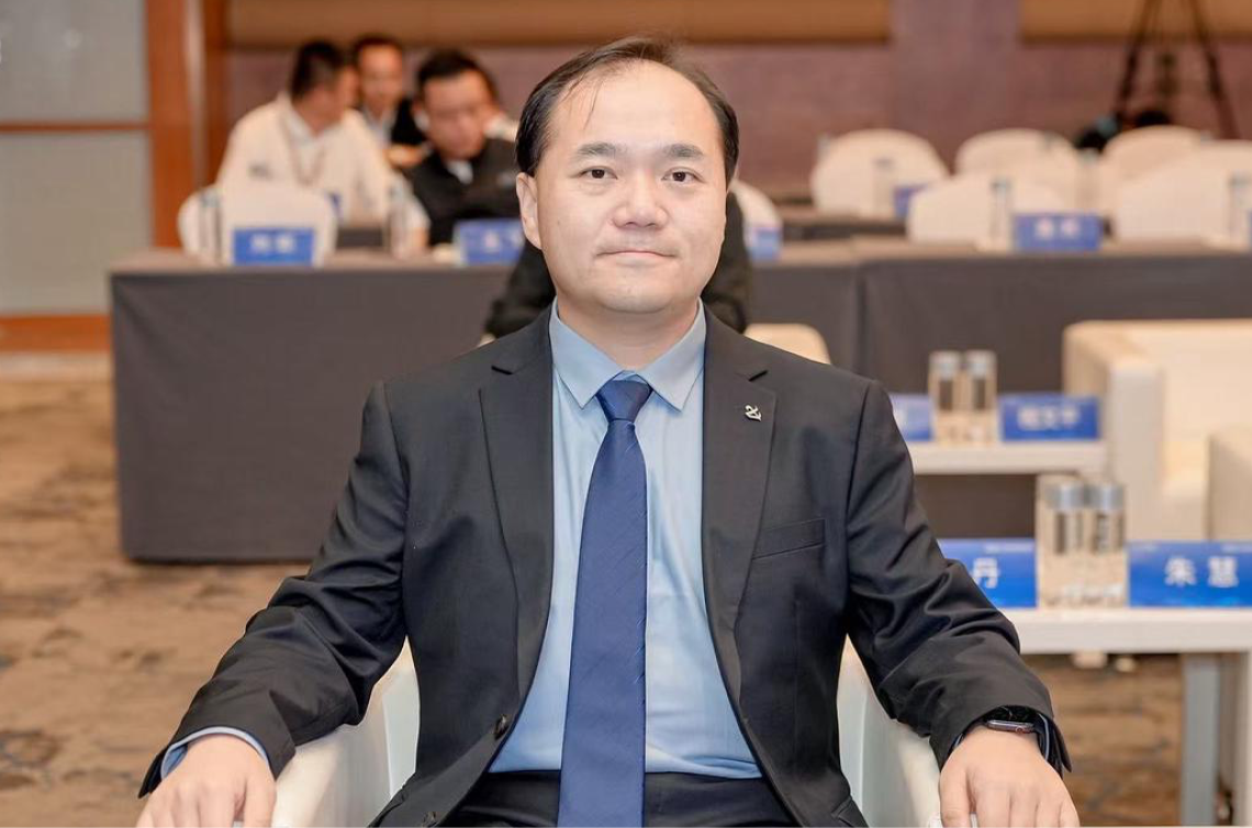 链接全球，引领未来｜词元创始人王伟在企业家博鳌论坛受邀发表可信 AI Coding 主题演讲